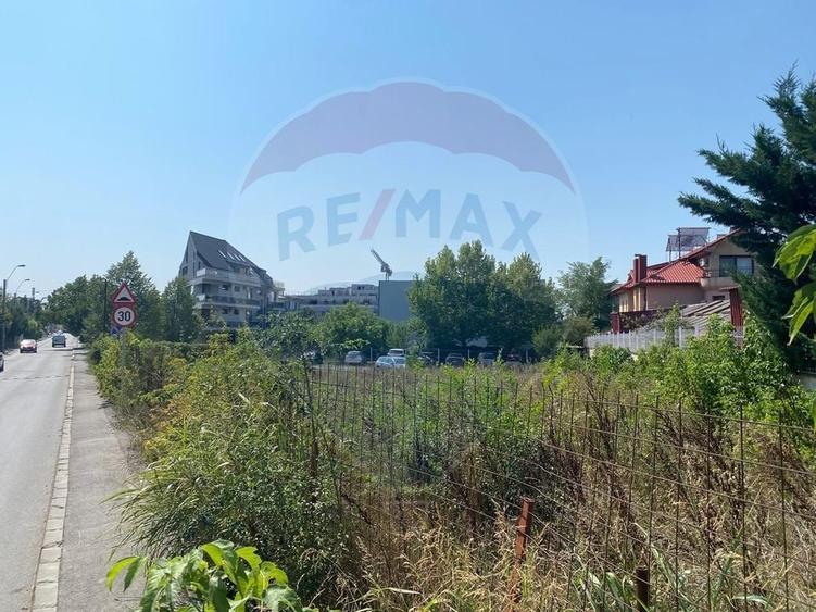 DE VANZARE Teren 1,525mp SISESTI / Drumul Regimentului - 1
