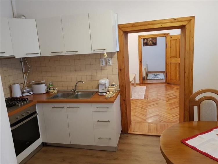 Oportunitate Imobiliara ?n Inima Sibiului: Apartament Clasic cu 2 Camere - 3