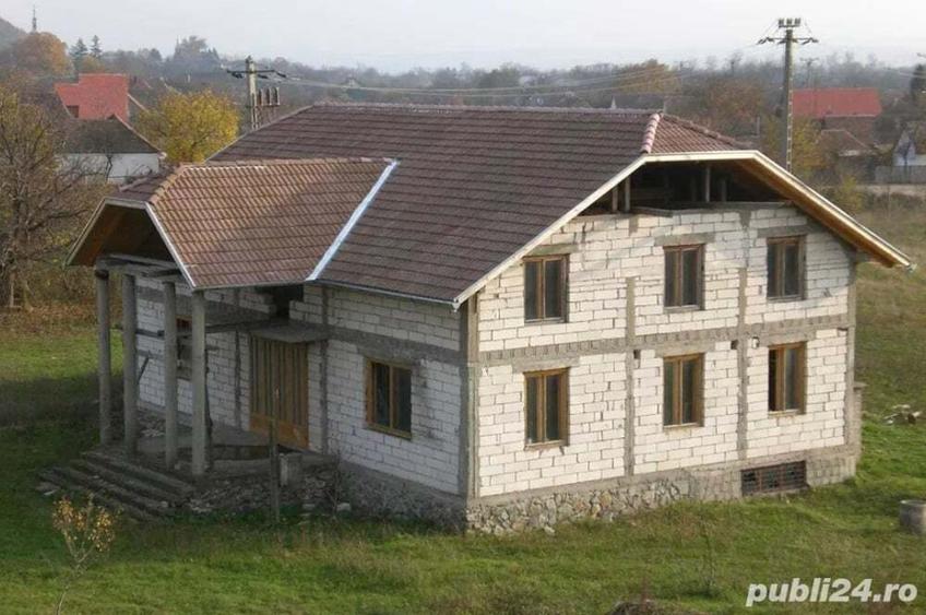 Vand Casa cu 2151 m2 in Paulis - 1
