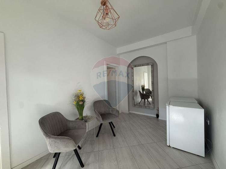 Casa / Pensiune cu 12 camere de vanzare in zona Eforie Sud Constanta - 12