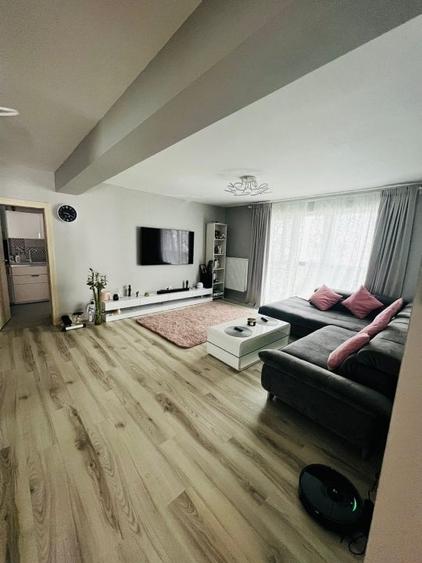 Vânzare Apartament cu parcare privata - 1