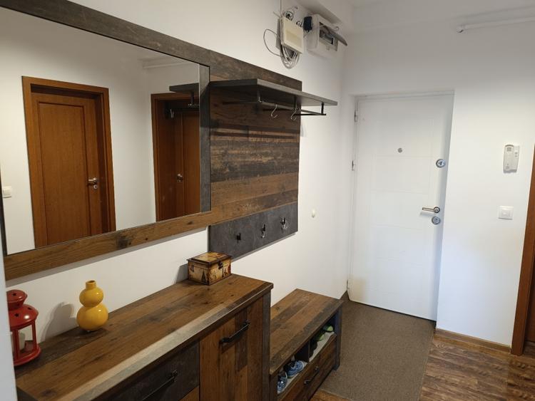 Bloc Nou/Girocului - Apartament decomandat cu 2 camere - 3