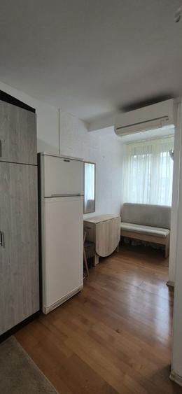 Inchiriez apartament cu o camera ( garsoniera ) - 7