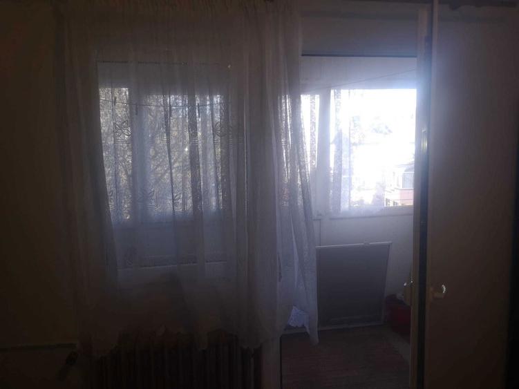 Inchiriez garsoniera Valea Rosie - 15