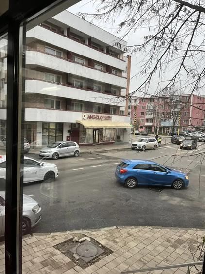 Spatiu de inchiriat- Zona ultracentrala - 4