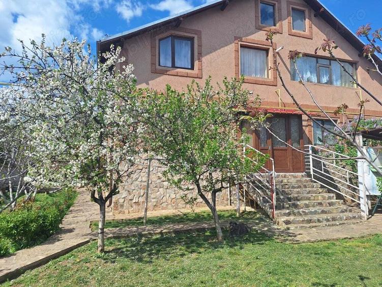 DE VANZARE: Vila P +1E Caracal, str. General Magheru77. - 11