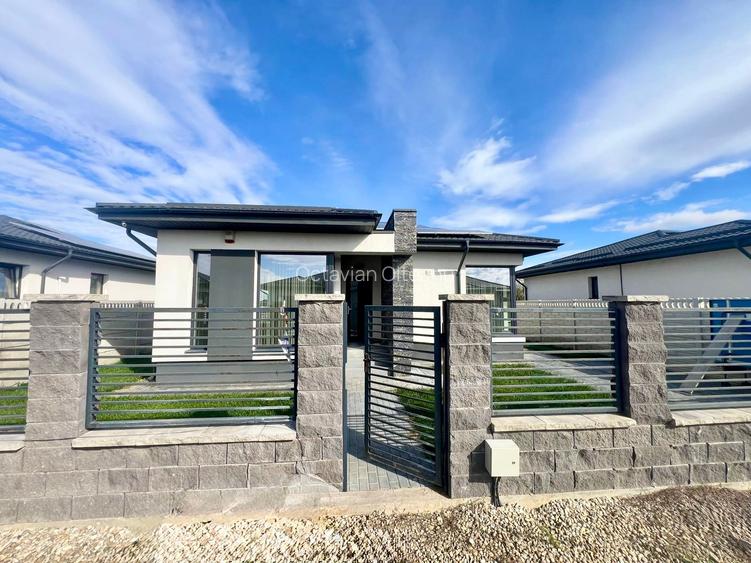 Casa individuala | P+Pod | 3 camere | Panouri solare | Incalzire in pardoseala