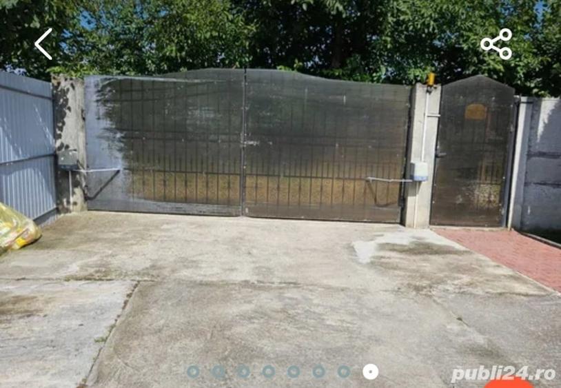 Casă cu 9 camere cu Teren 1600 Mp în Budești