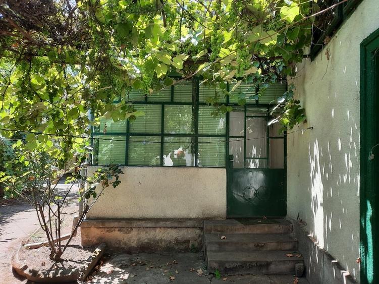 Casă cu 4 camere cu Teren 110 Mp în Central