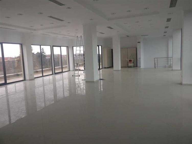 Spatiu pretabil showroom in Pipera 265 mp - 9