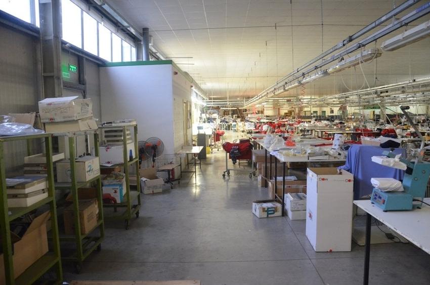 Hala Calea Lugojului 1400 mp 6000 euro - 8