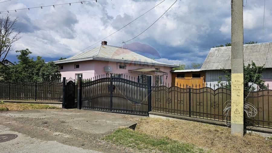 Casă  cu 3 camere, teren intravilan de 1300mp în Ipotești Tișăuți, SV - 17