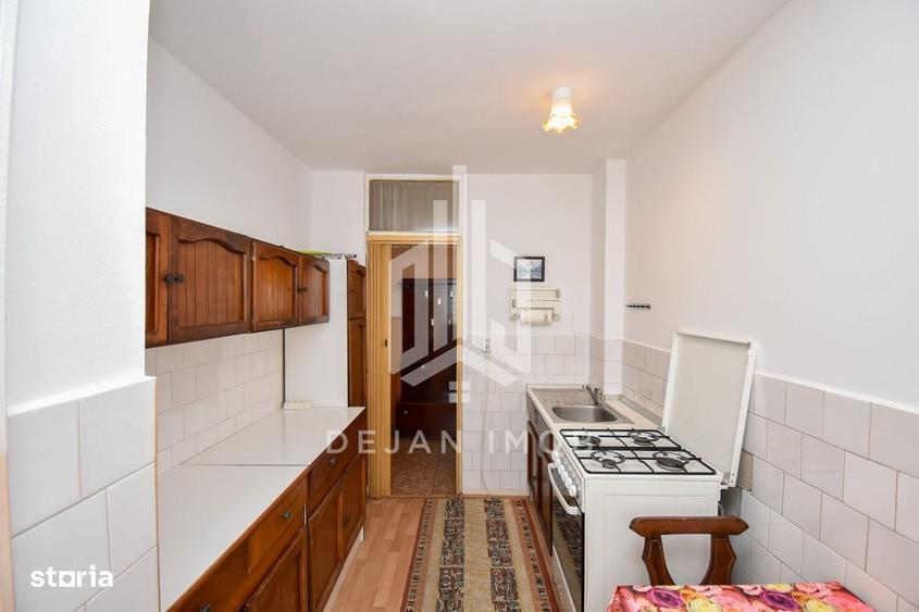 Apartament cu 3 camere, mobilat în Central