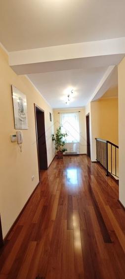 Casa mare. Posibil si clinica, camin batrani, invatamant, sediu firma. - 14