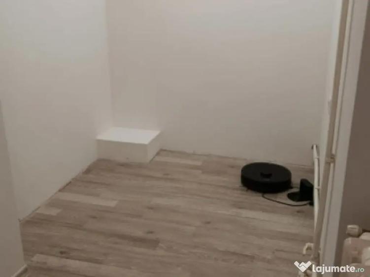 Garsoniera situata in zona FAR - 14