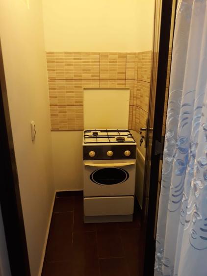 Ofer spre inchiriere garsoniera Valea Rosie - 7