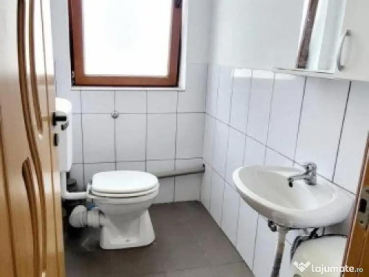 Spatiu comercial la strada, 79mp, zona Subcetate - 1