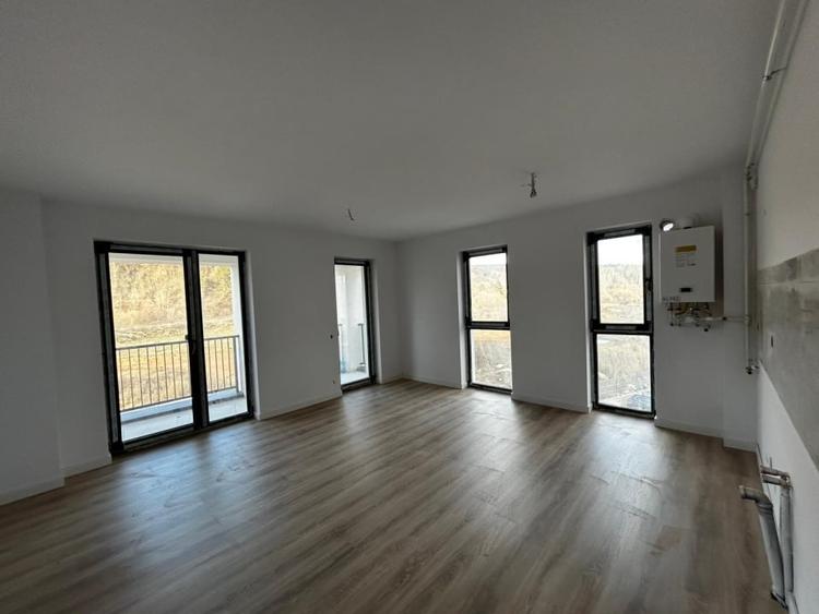 Apartament cu 2 camere semidecomandat în Florești — fotografia 2