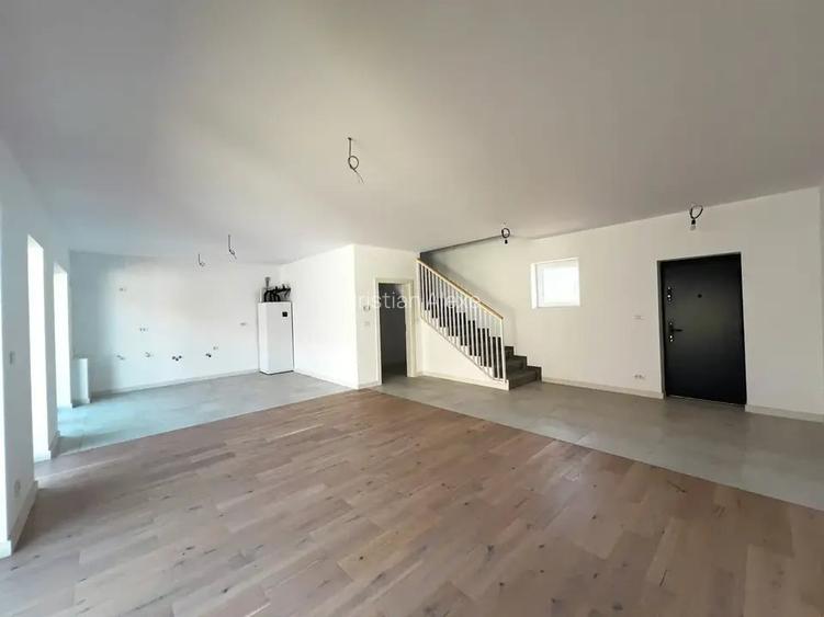 Apartament 4 Camere LUX Pipera Mutare Imediata Comision 0 D