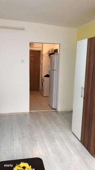 Vanzare o camera de 25mp cu centrala termica ?i mobilier inclus - 7