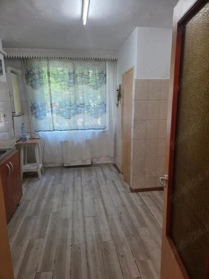 Apartament 3 camere Piatra Neam? 75.000 Euro - 5