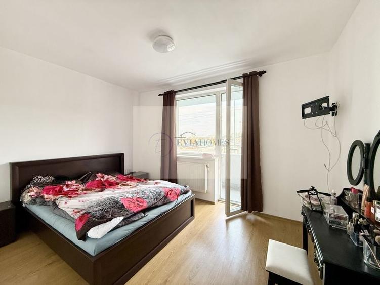 3 camere/ 2 bai/ balcon/ pacare inclusa/ 2 min de VIVO - 4