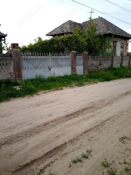 vand casa veche cu teren intravilan - 3