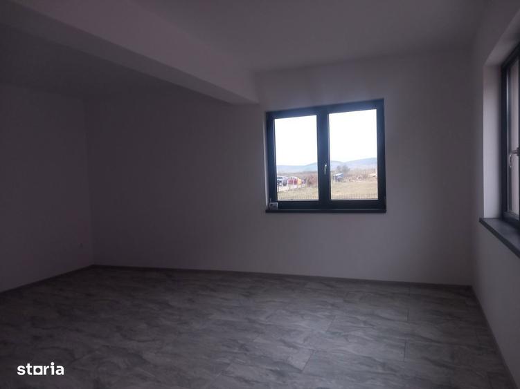 Casa tip duplex moderna in Sangeorgiu , confort, spatiu si eleganta - 1