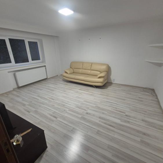 Unirii Zepter adiacent- birou - 12