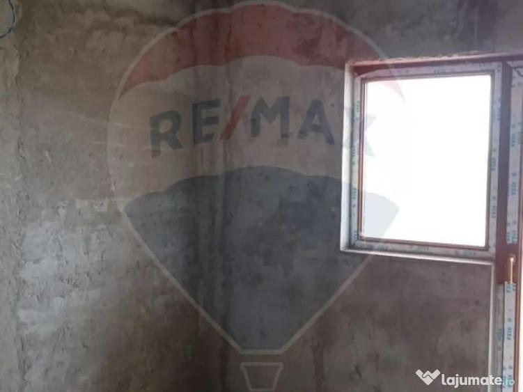 Vanzare Casa / Vila 5 camere Saftica Primarie - 6