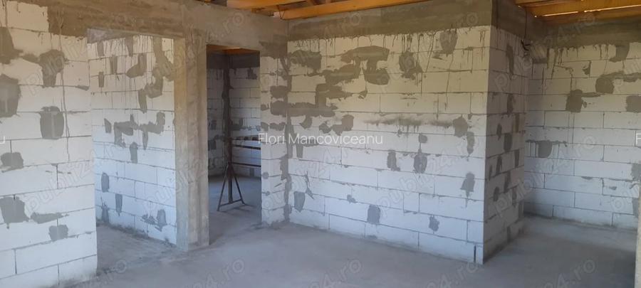 Casa la ro?u ?imnicu de Sus (Izvor 9km de Craiova ). Casa la ro?u ?imnicu de Sus (Izvor 9km de Craiova ).