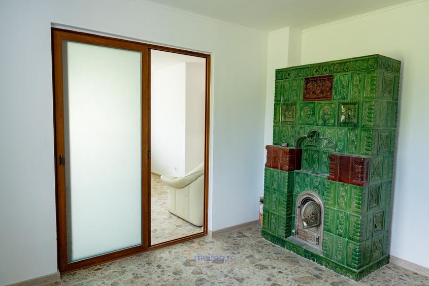 Casa renovata, spatiu pentru familie si gradina - Moinesti - 11