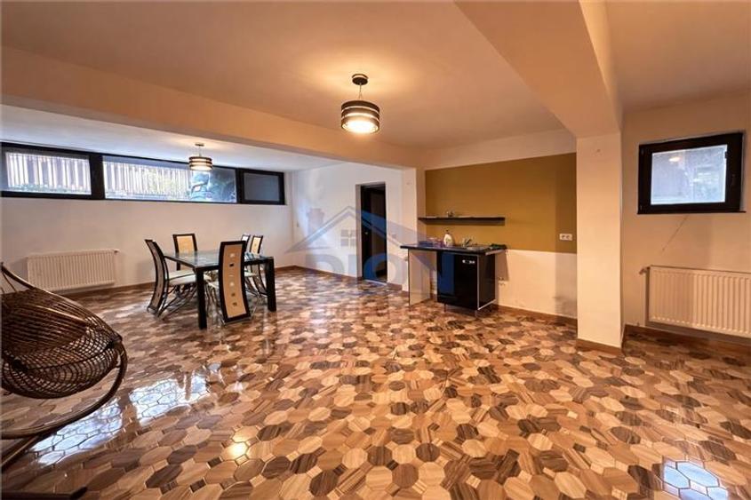 Intre eleganta urbana si liniste deplina, vila moderna cu garaj si acces privat - 5