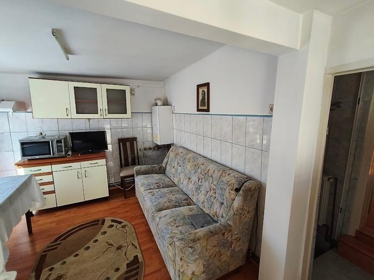 Casa de vanzare in Busteni, renovata in 2008 - 2