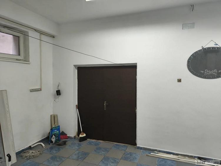 spa?iu comercial - 5