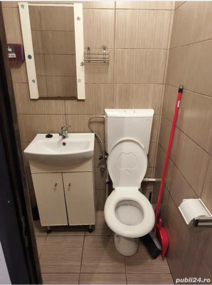 Inchiriez garsoniera strada Comuna din Paris - 3