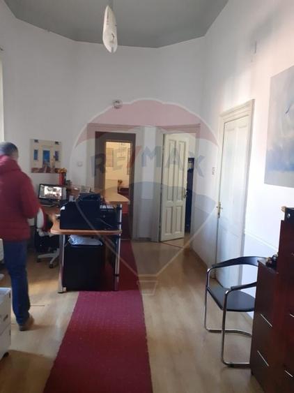 Spatiu de birouri/comercial -  parter+demisol /P+E+M, 360 mp, Unirii - 4