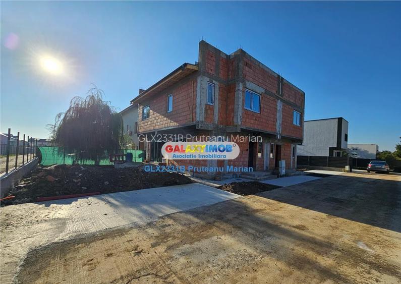 Vila Moderna de tip Duplex situata in apropriere de Cora Ra