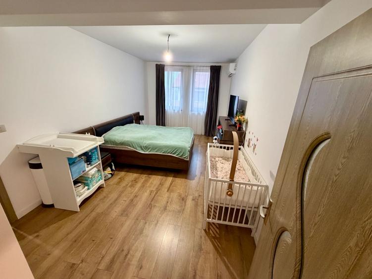 Apartament 4 camere de vanzare Cartier Alfa - 5