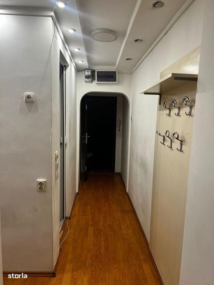 Apartament cu balcon, lift si aer conditionat in Titan - 7