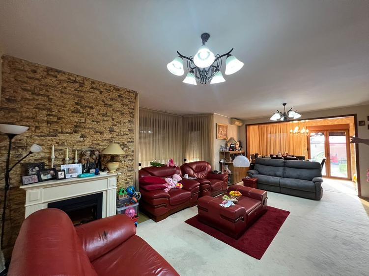 DOMNEȘTI - Vilă Superbă P + 1E + M - 2