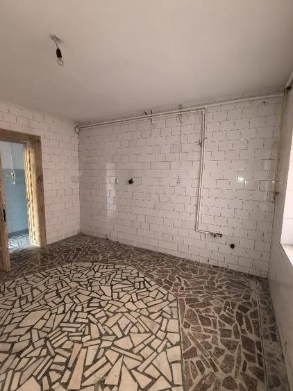 Casă situată Ultracentral având destinația de spatiu comercial cu 3 accese - 13