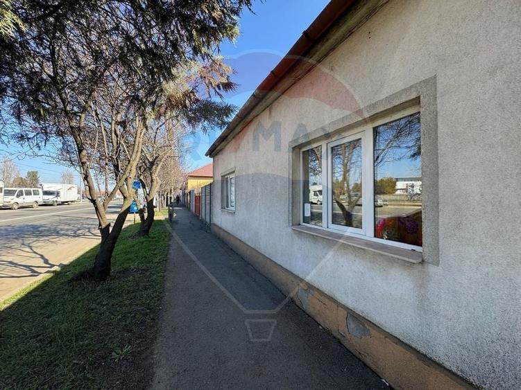 Oportunitate- 381 mp teren/ casa -str. Padurii(acces rapid la A1) - 16