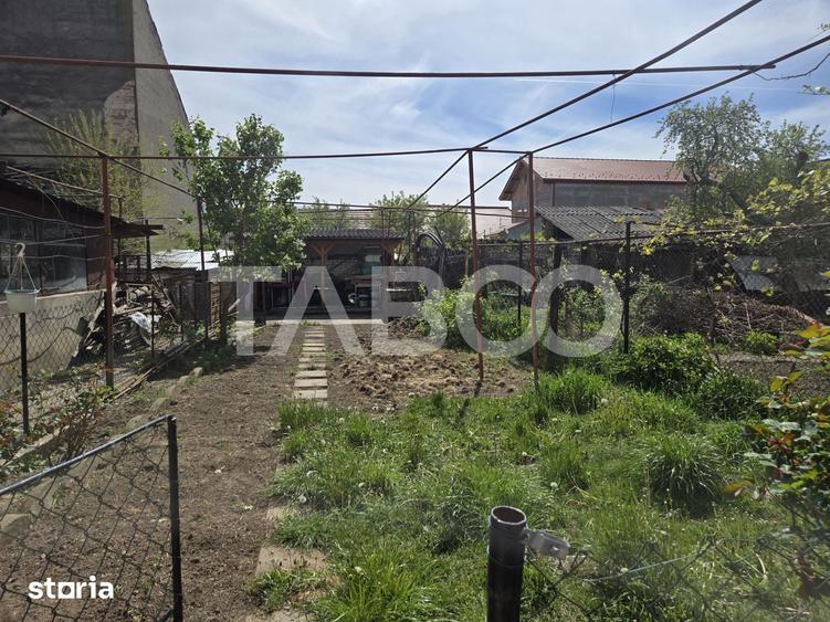 Apartament cu 5 camere decomandat în Terezian