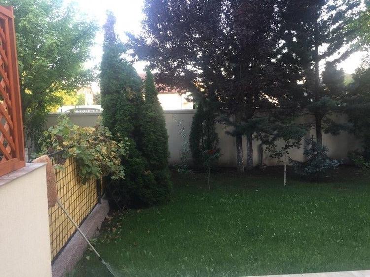 Vila duplex Jolie Ville - str Alexandru cel Bun / COMISION 0 - 4