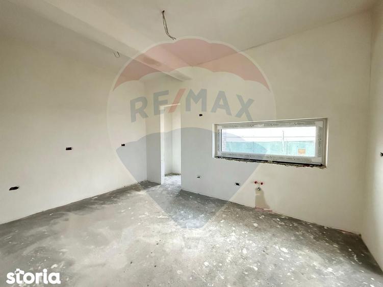 De vanzare casa 5 camere in zona Dealuri Oradea - 3