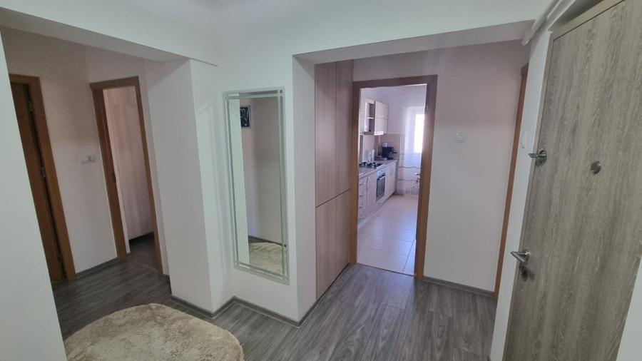 Apartamnet cu 2 camere decomandat, zona Dacia - 1