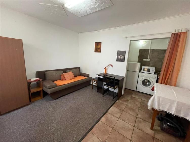 Garsoniera la casa zona Bulevardul Vasile Milea - 7