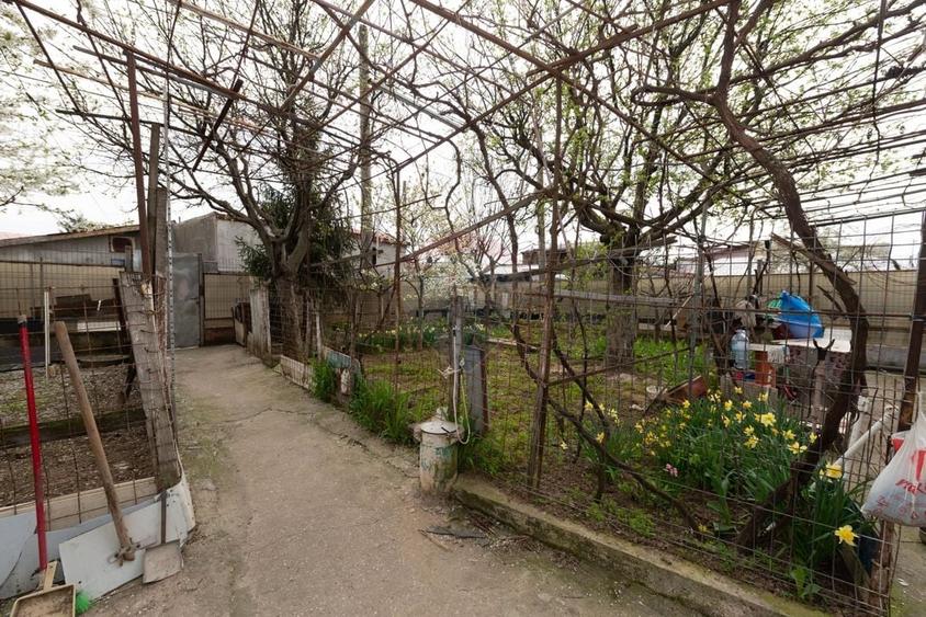 Casă de vânzare si teren 266mp în zona Giulesti - 6