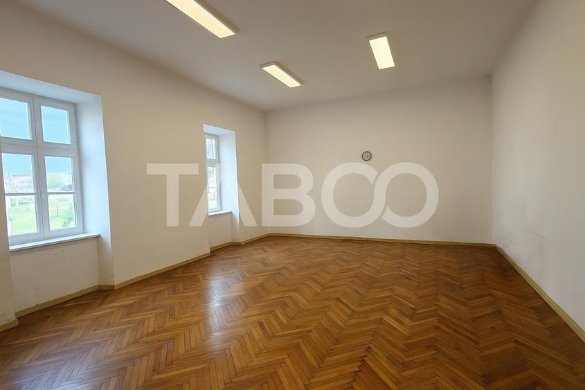 Spatiu de inchiriat 131 mp utili - ideal pentru activitati educative - 5